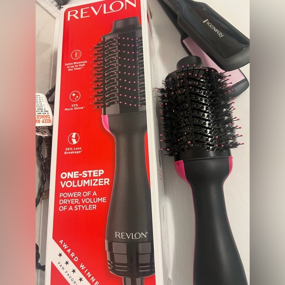 Revlon Salon Hair Dryer and Volumizer & Remington Hair Straightener bundle - Picture 3 of 7